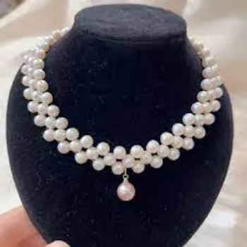 Infallible Pearl Necklaces